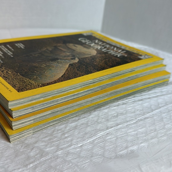 Vintage National Geographic Magazine 1977-1978 Lot of 4 - Picture 11 of 12
